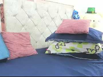 LunaaSweett  live sex cam
