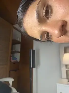 Molly_thonsons  live sex cam