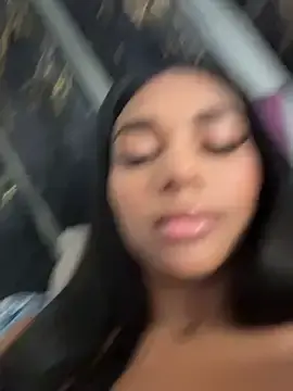 Savannahfisher  live sex cam