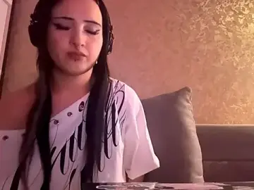SharikaBabecki  live sex cam