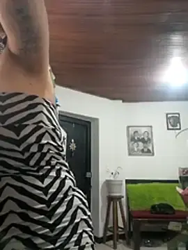 Missrouge_tattoo  live sex cam