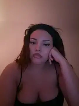 Ayla-18  live sex cam