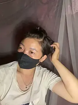 Bling-pusy  live sex cam