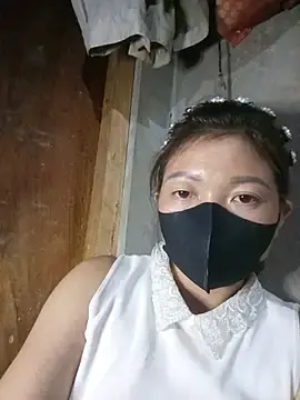 Bling-pusy  live sex cam