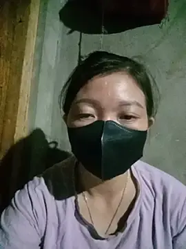 Bling-pusy  live sex cam