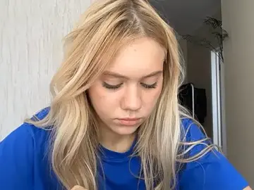 Glamorforyou  live sex cam