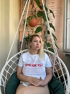 Nikusia  live sex cam