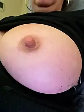 Adivaaa  live sex cam