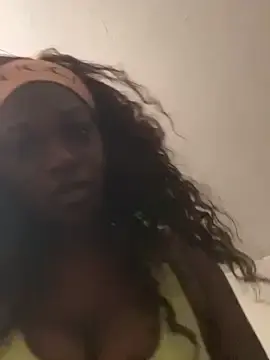 BlaqueBarbee  live sex cam