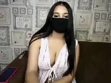 FlirtyFox01  live sex cam