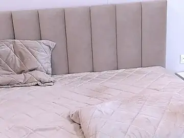Lulu_wolf  live sex cam