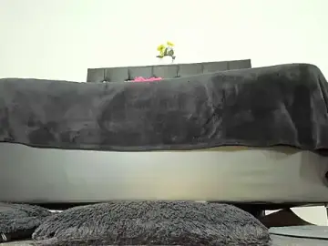 Martinaclark  live sex cam