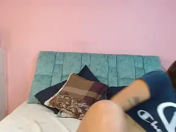EmmaBellini  live sex cam