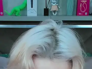 MiaKarlos  live sex cam