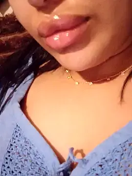 Sexlove1xo  live sex cam