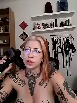 Divine_eve  live sex cam