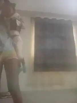 Prettymooh  live sex cam
