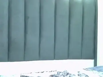 ChocolatesYam  live sex cam