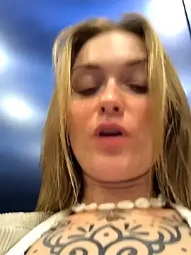 Goldloeckchen159  live sex cam