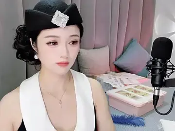 Momo-Wow  live sex cam