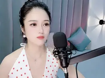 Momo-Wow  live sex cam