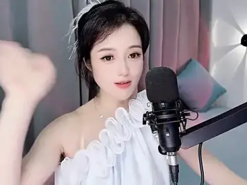 Momo-Wow  live sex cam