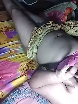Riyaaker  live sex cam