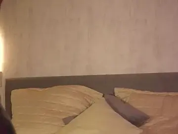 SavannahSuri  live sex cam