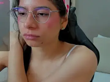 Carlina_15  live sex cam