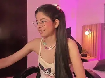 Carlina_15  live sex cam