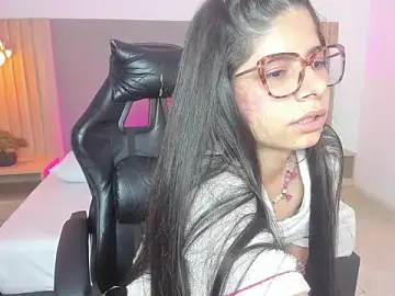 Carlina_15  live sex cam