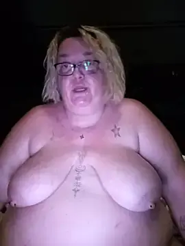 Diosacurvy1984  live sex cam