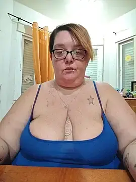 Diosacurvy1984  live sex cam