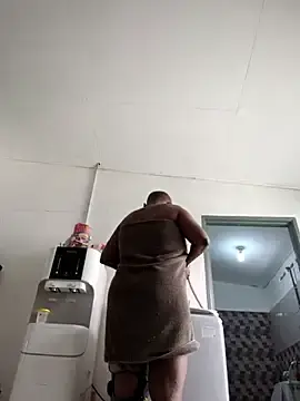 Mamakarma1403  live sex cam