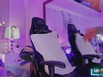 Mia_rousse25  live sex cam