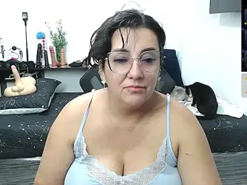 Mom_hot__  live sex cam