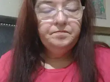 Wannabehotwife42  live sex cam