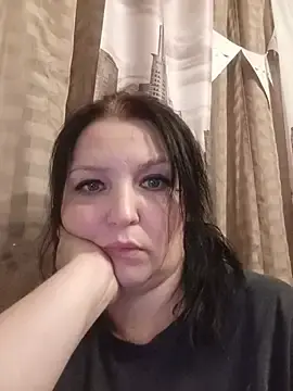Breezy_88  live sex cam