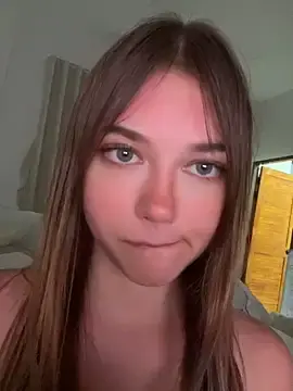 Finally18Cicii  live sex cam
