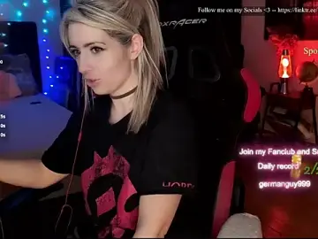Lisaonthemoon  live sex cam