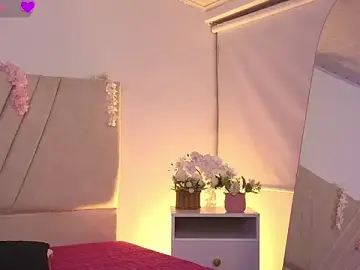 Luna_glow_  live sex cam