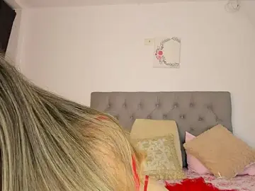 Nicol_Swift_  live sex cam