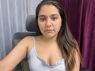 Yours_sahita  live sex cam