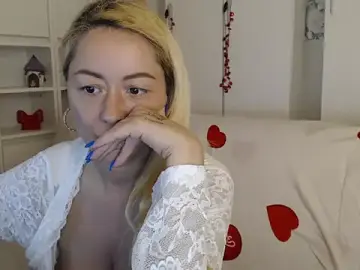 _karolynesyera_  live sex cam