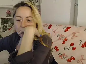 _karolynesyera_  live sex cam