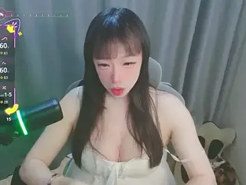 Abdllilidiaper  live sex cam