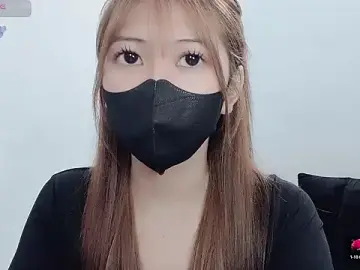 Chuis_22  live sex cam