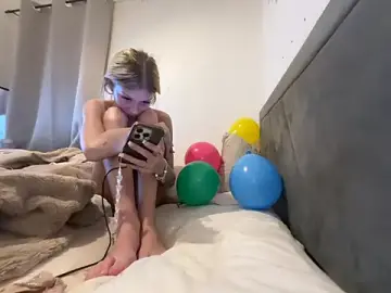 Maisco19  live sex cam