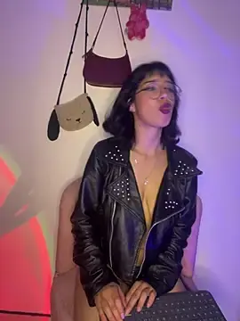 Sweett_chocco  live sex cam