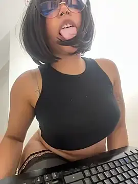 Lenakirbyss  live sex cam